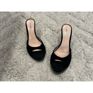 Betzabe Jenni Black Gold Suede Open Toe Sandal Sz 37.5 NWOB